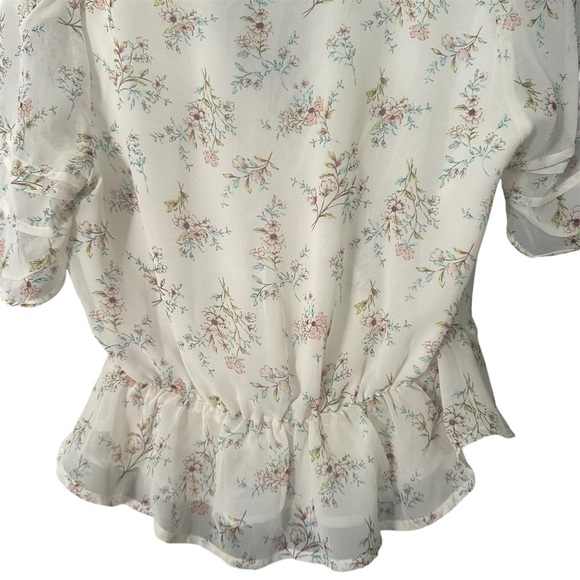 ASTR The Label Peplum Ruffle Wrap Floral Print Ivory Top Blouse Size XS - Picture 6 of 10